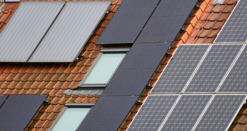 Fotovoltaické panely na domě