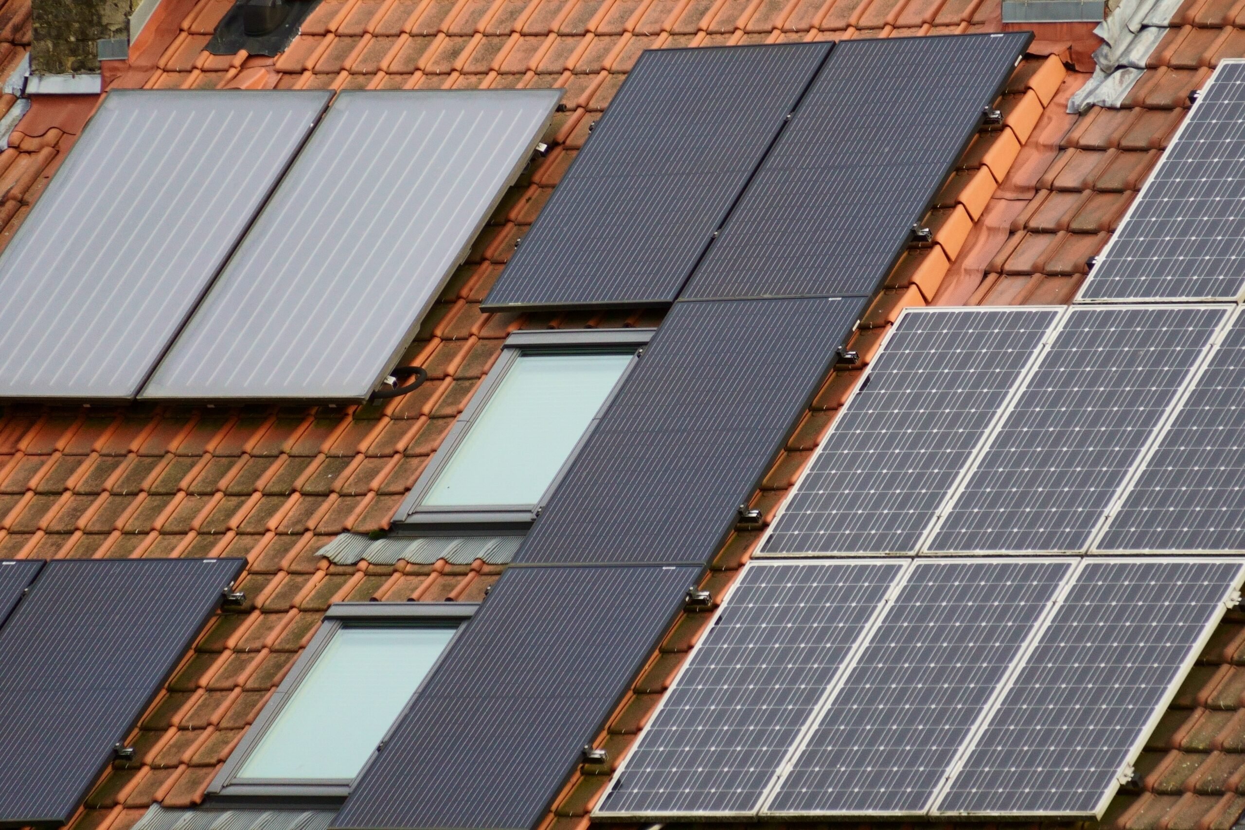Fotovoltaické panely na domě